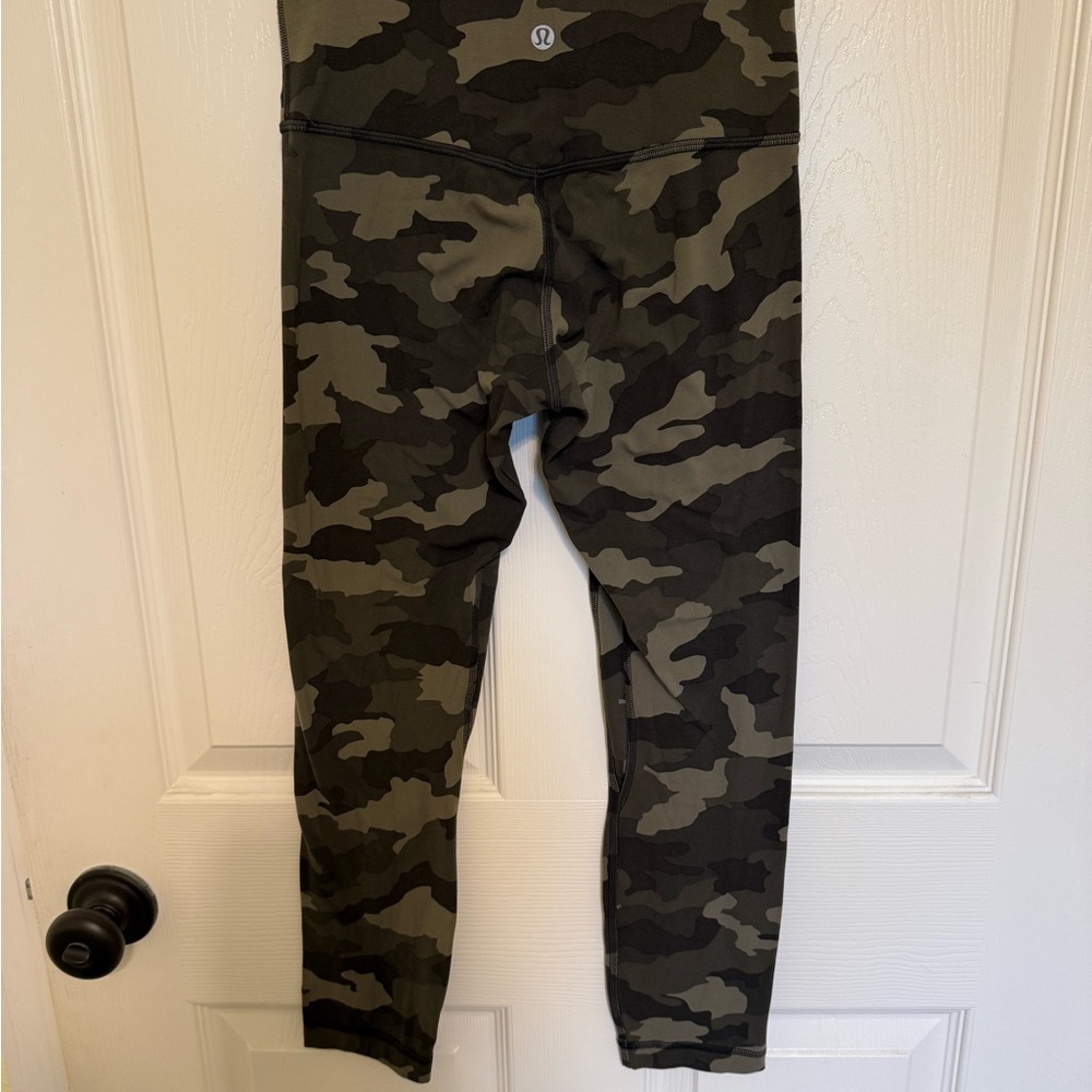 Lululemon Athletica Leggings with Green Camouflage Pattern